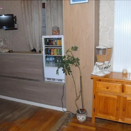 Hotel Les Arcades 2*