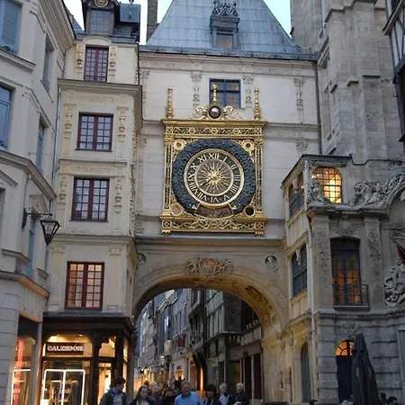 Les Arcades Hotel 2*