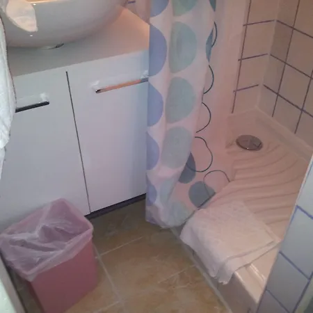 Hotel Des Arcades Hotel