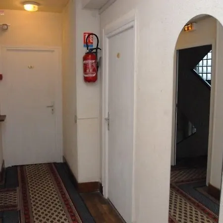 Hotel Des Arcades Hotel 2*