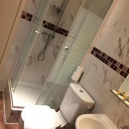 Hotel Des Arcades 2* Rouen