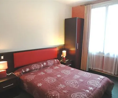 Les Arcades Hotel 2*