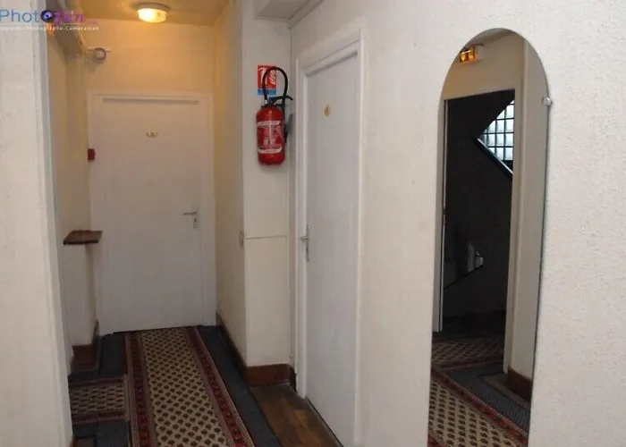 Les Arcades Hotel 2*