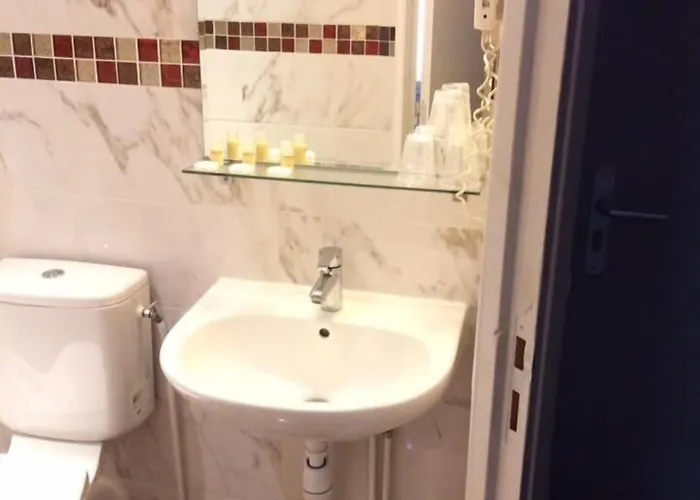 Les Arcades Hotel 2*