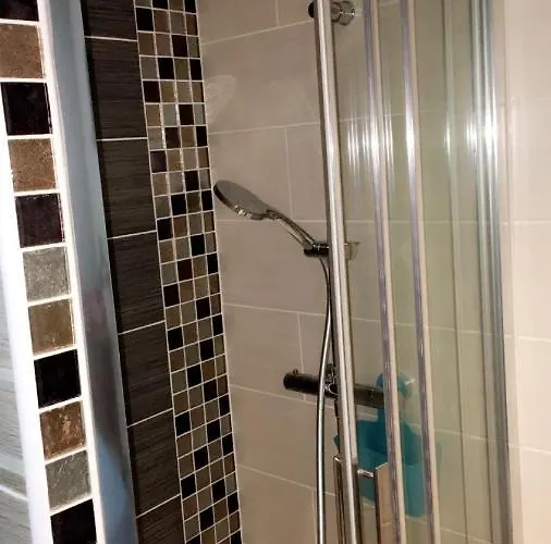 酒店 Des Arcades 2*